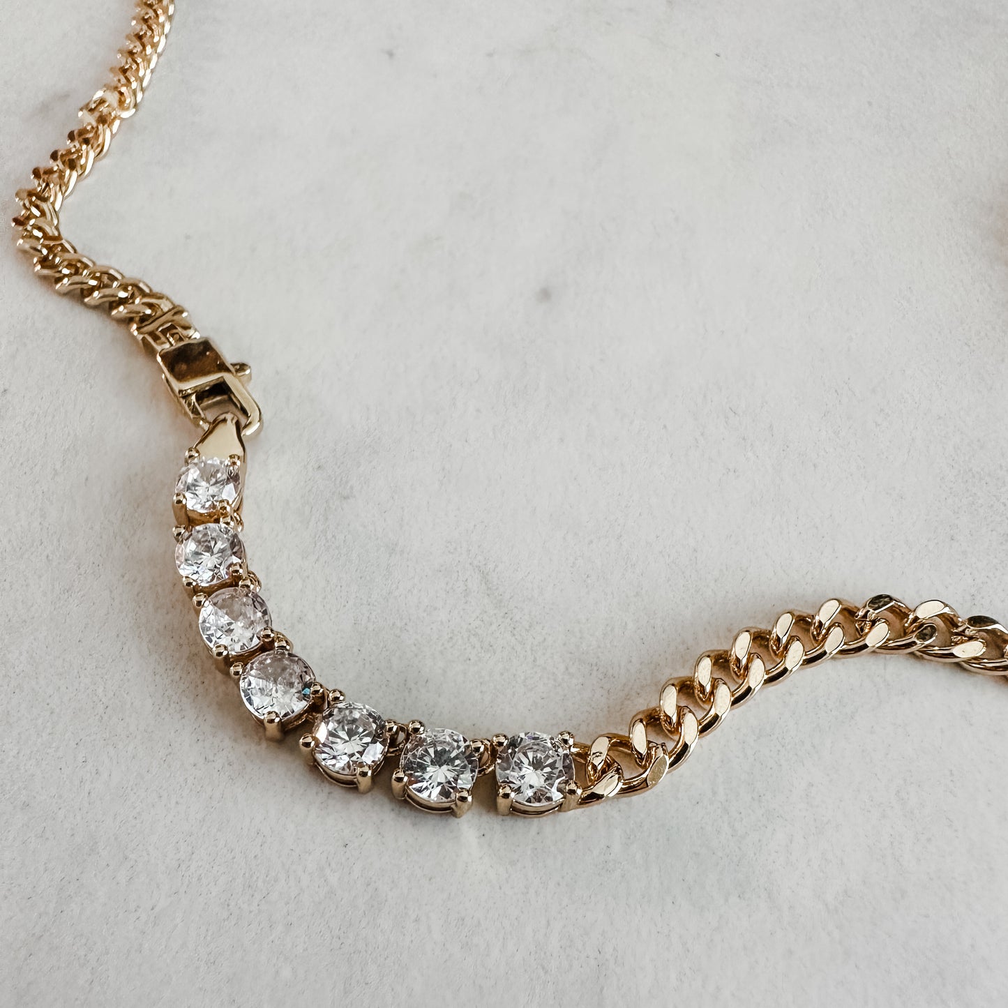 The Must Necklace